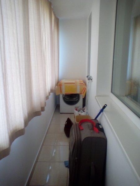 Drumul Taberei, Auchan,